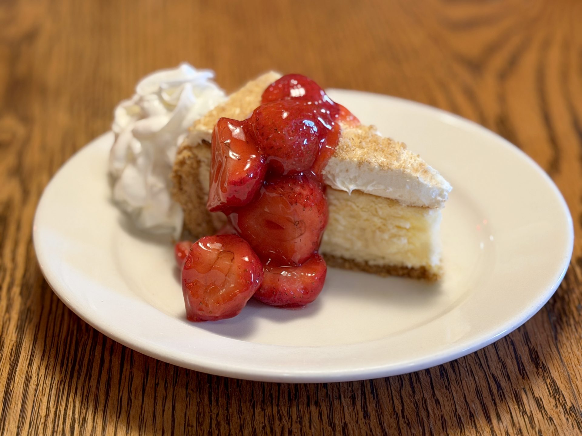 Billy Reed's Fresh Strawberry Cheesecake